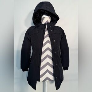 Gap Kids Girls Size M (8) Heavy-Duty Down Expedition Parka Black Hooded